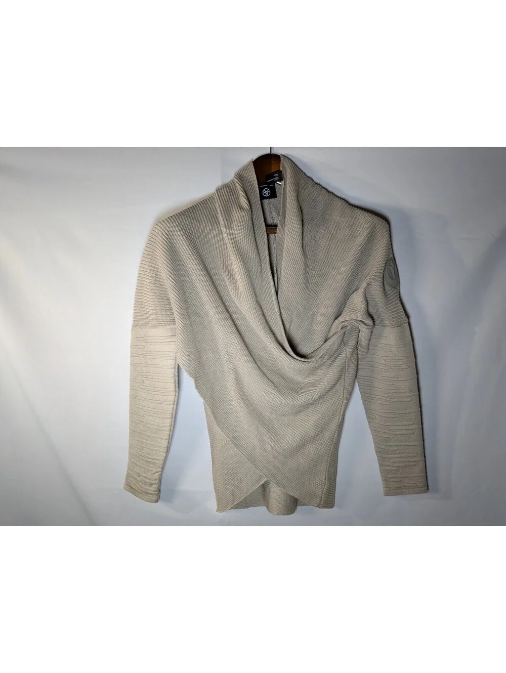 Star Wars Musterbrand Rey of Jakku Beige Knitted Wrap Sweater Women's SMALL